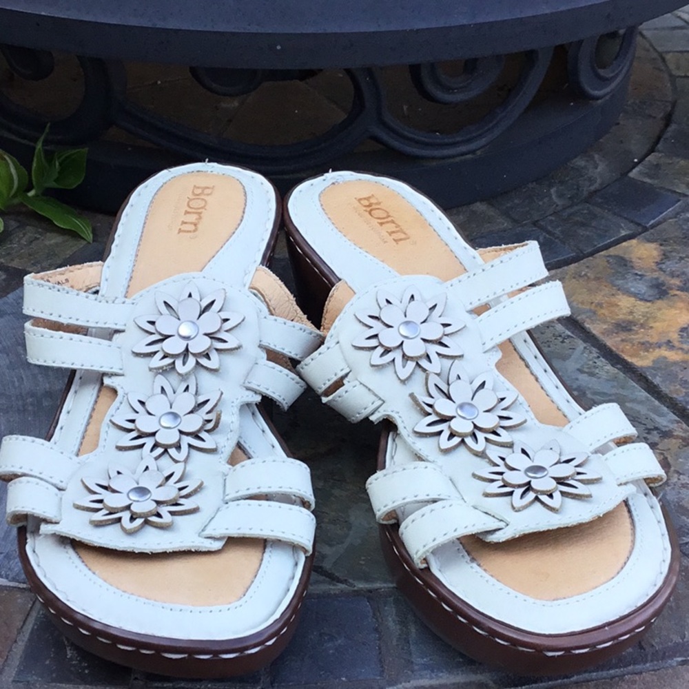 Born Sandals - NWOT - size 8